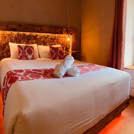 Chanverrie Le Moulin Du Guy, Proche Du Puy Dufou Bed & Breakfast エクステリア 写真