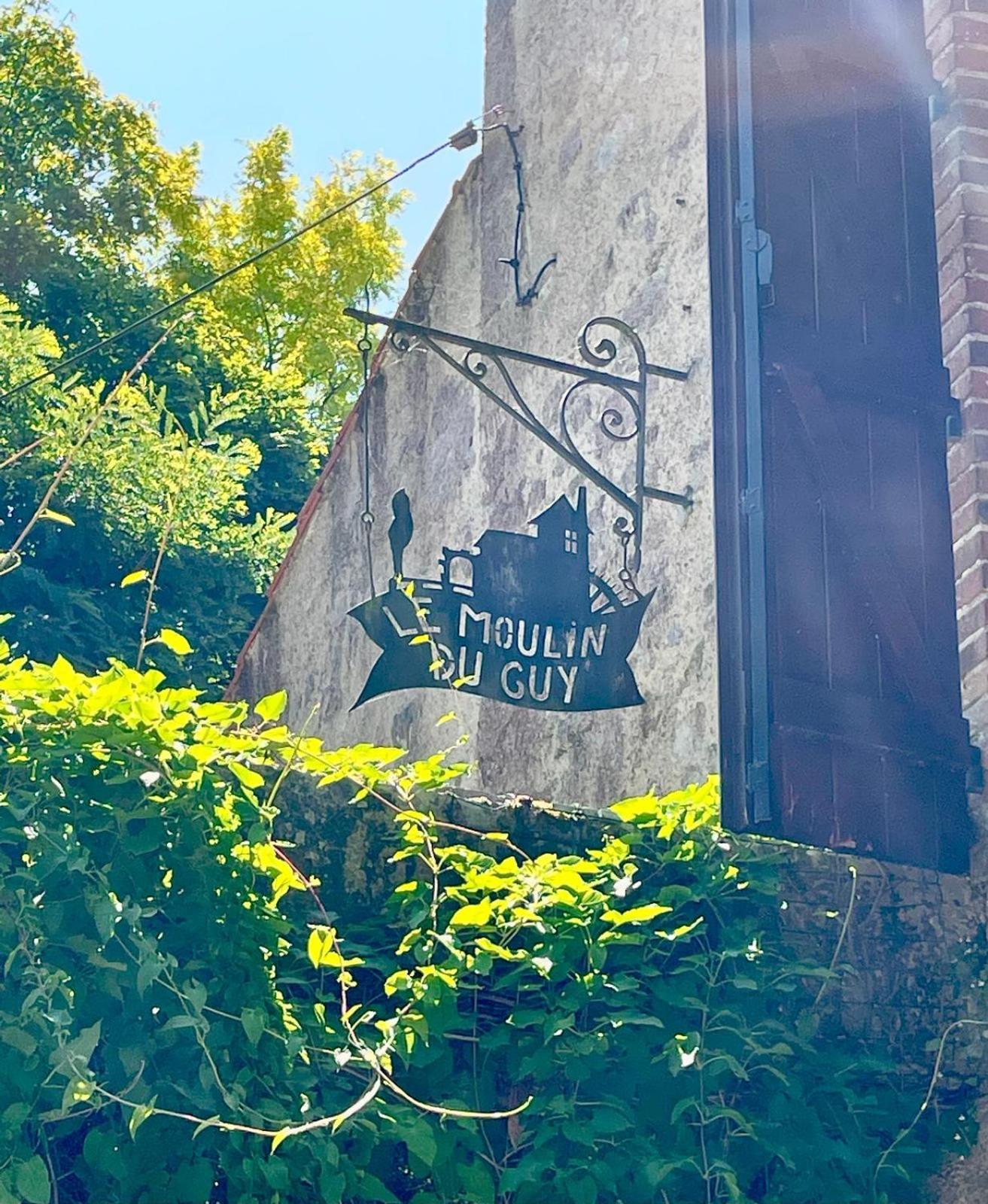 Chanverrie Le Moulin Du Guy, Proche Du Puy Dufou Bed & Breakfast エクステリア 写真
