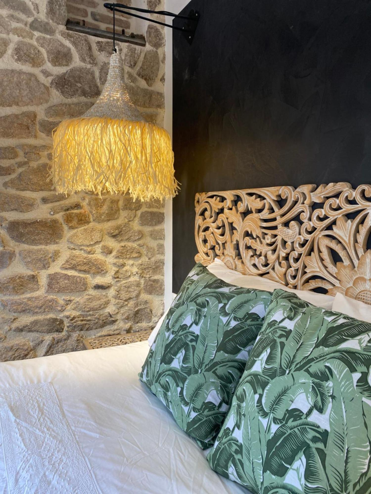 Chanverrie Le Moulin Du Guy, Proche Du Puy Dufou Bed & Breakfast エクステリア 写真