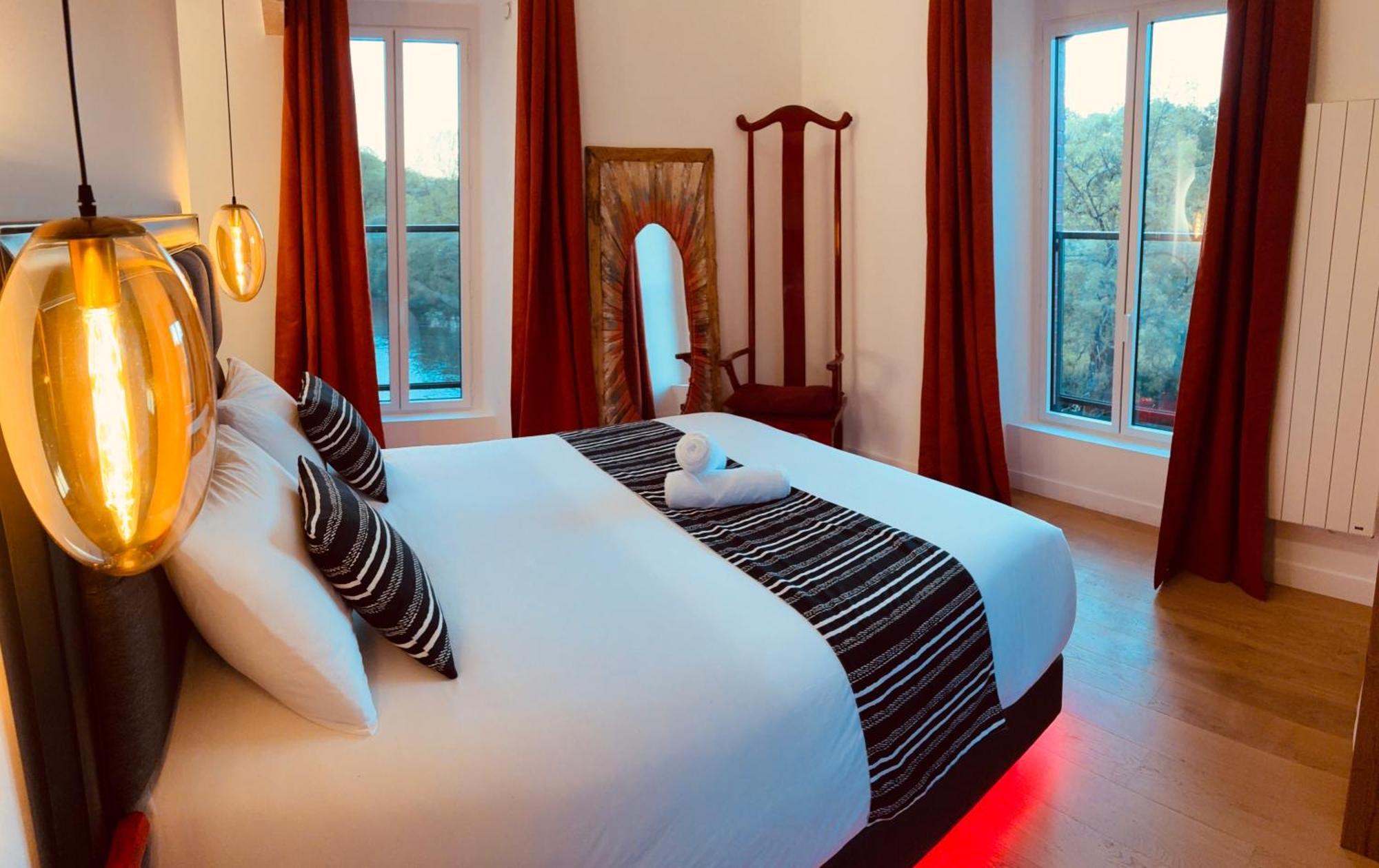 Chanverrie Le Moulin Du Guy, Proche Du Puy Dufou Bed & Breakfast エクステリア 写真