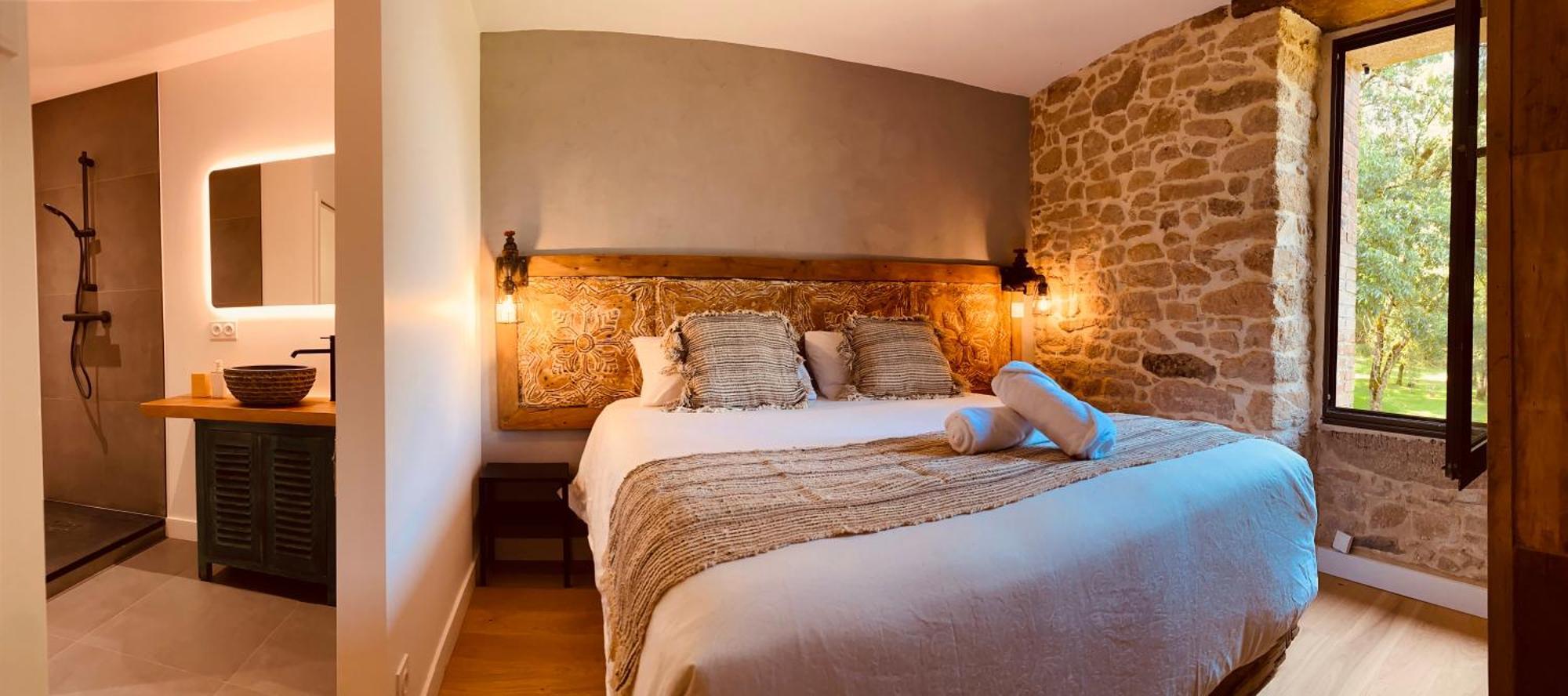 Chanverrie Le Moulin Du Guy, Proche Du Puy Dufou Bed & Breakfast エクステリア 写真